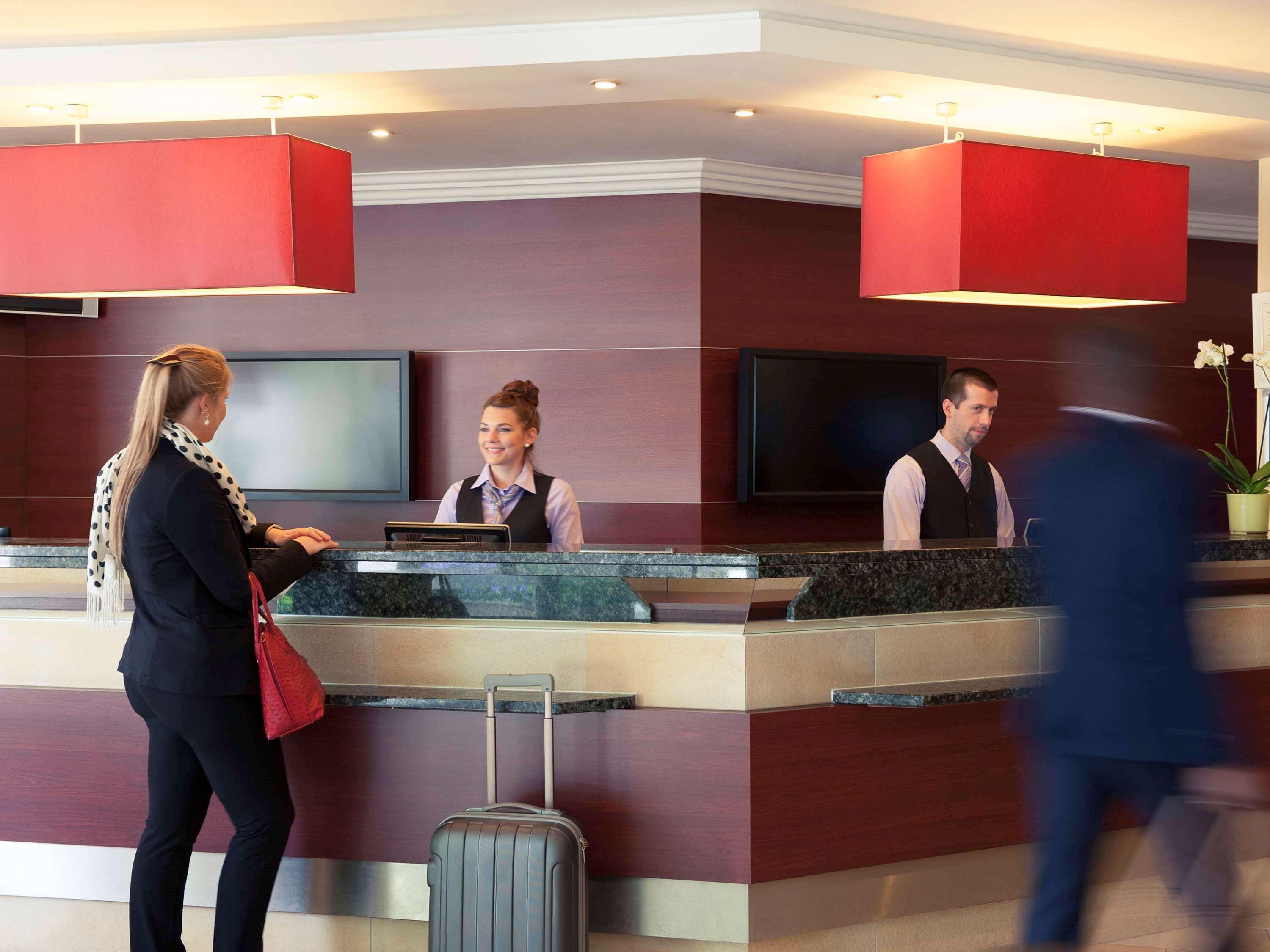 Mercure Hotel Brussels Airport Дигем Экстерьер фото