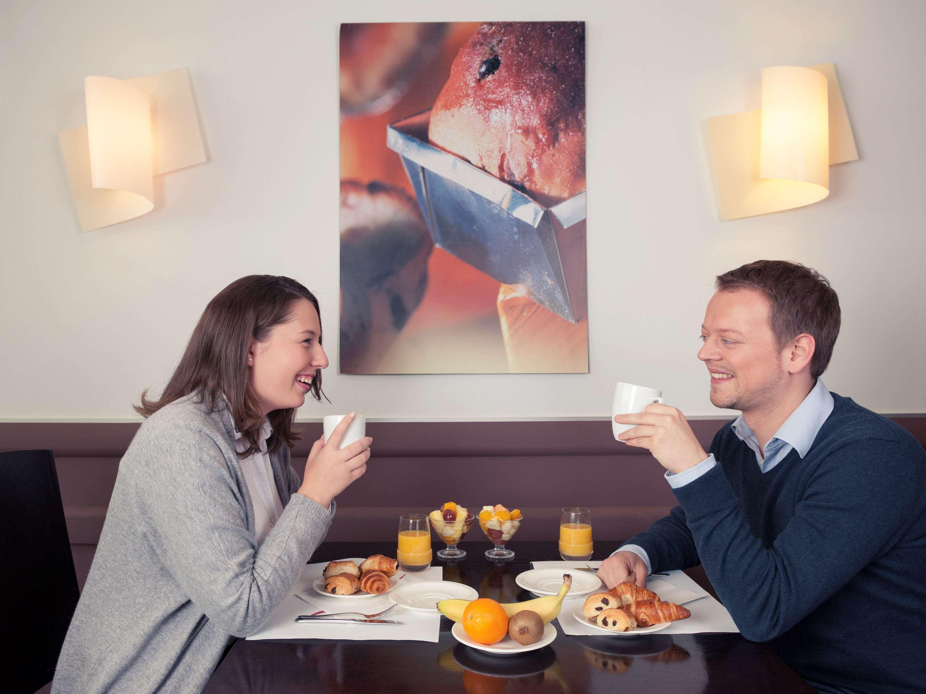 Mercure Hotel Brussels Airport Дигем Экстерьер фото