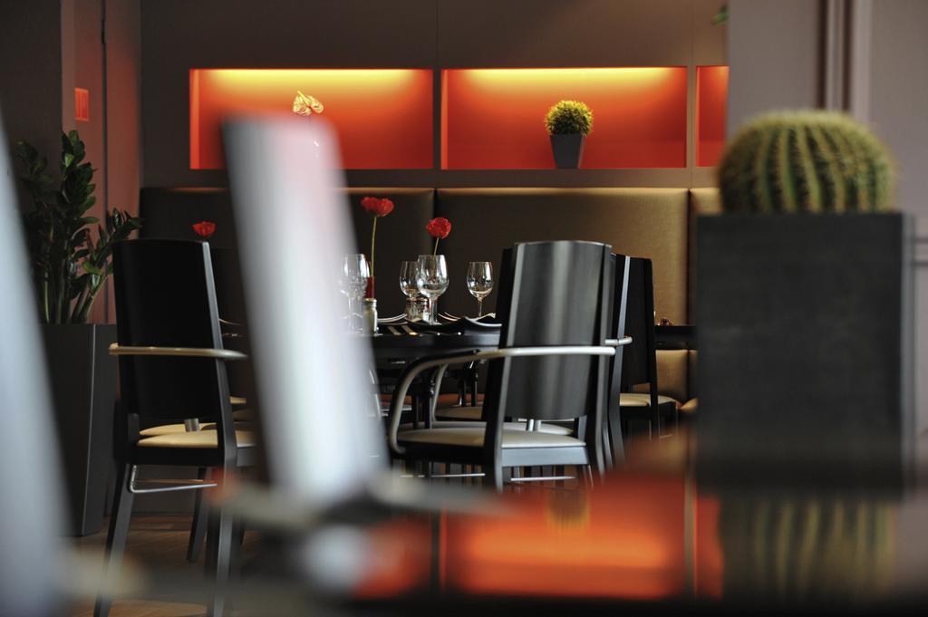 Mercure Hotel Brussels Airport Дигем Экстерьер фото