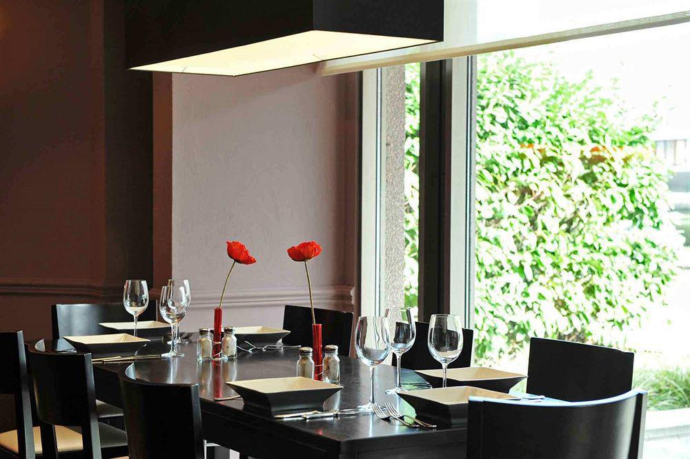 Mercure Hotel Brussels Airport Дигем Экстерьер фото
